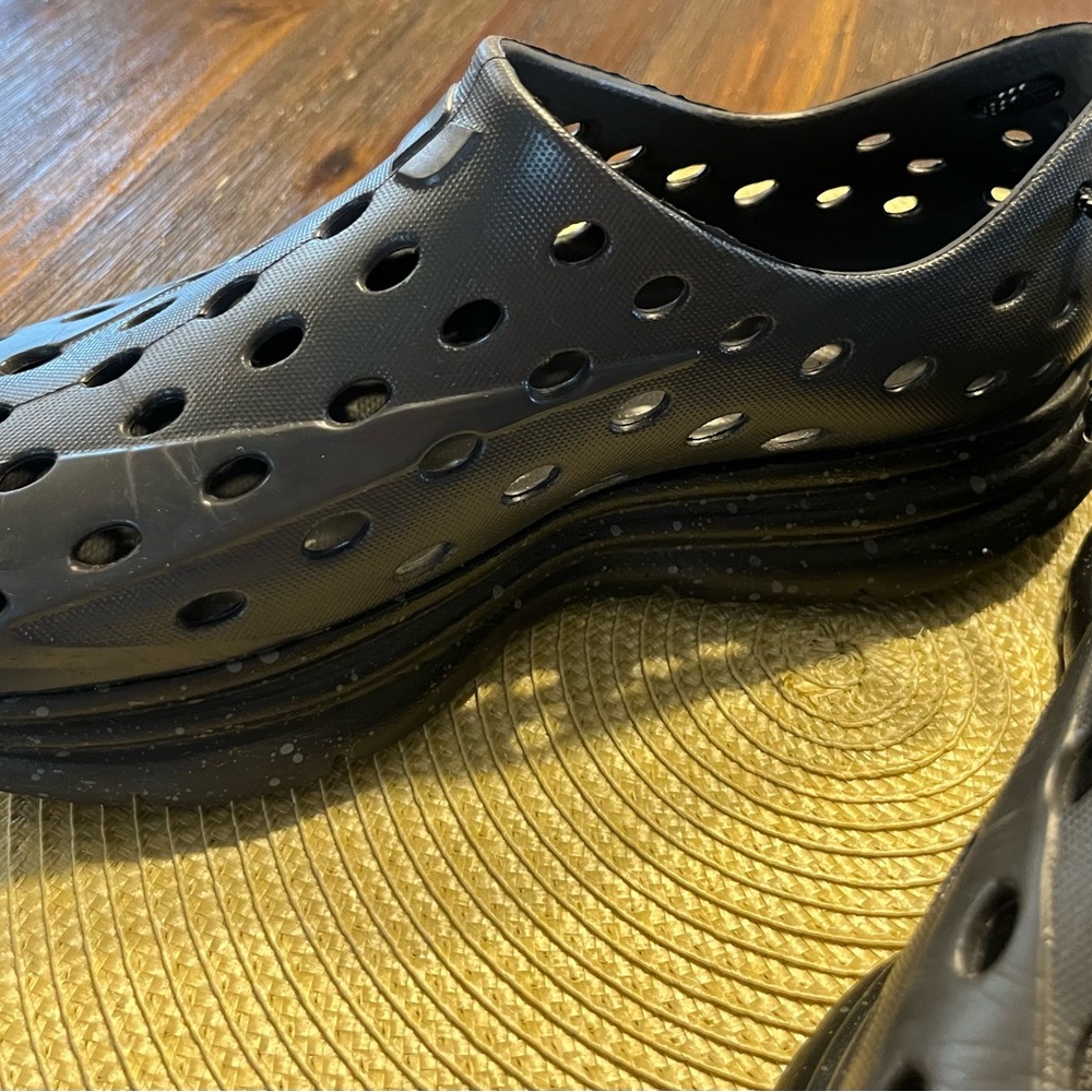 Men's or Women’s Black Slip-On Shoes
